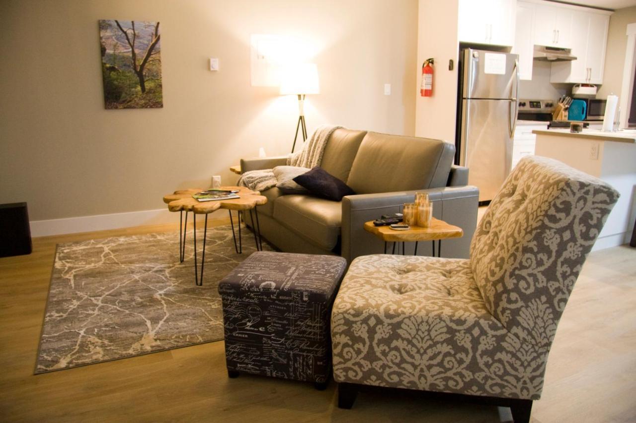M&M'S Maple Bay Mountain Guesthouse - Licensed Duncan Exteriör bild